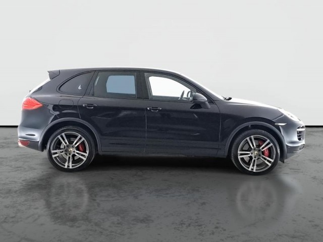 Porsche Cayenne  Turbo 