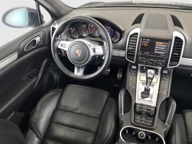 Porsche Cayenne  Turbo 