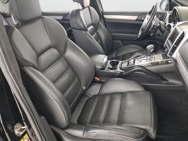 Porsche Cayenne  Turbo 