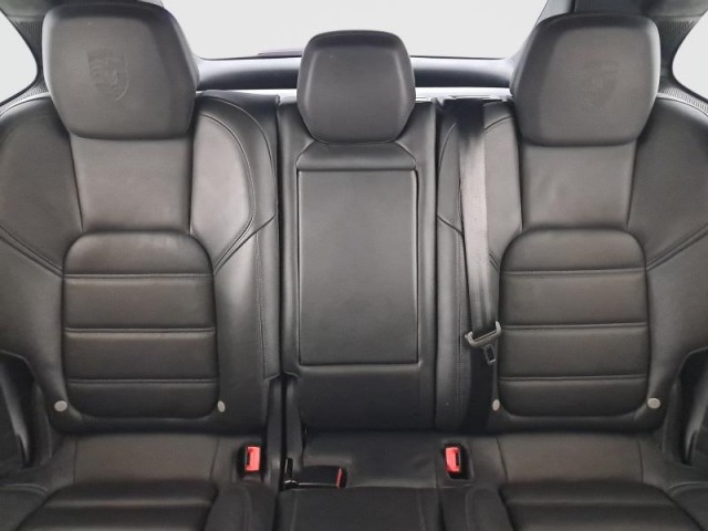 Porsche Cayenne  Turbo 