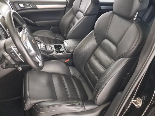 Porsche Cayenne  Turbo 