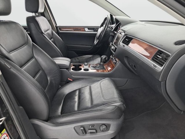 Volkswagen Touareg  3.0 TDI 