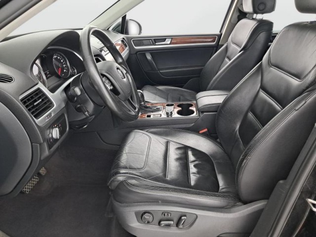 Volkswagen Touareg  3.0 TDI 