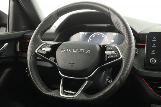 Škoda Kamiq  1.0 TSI Monte Carlo