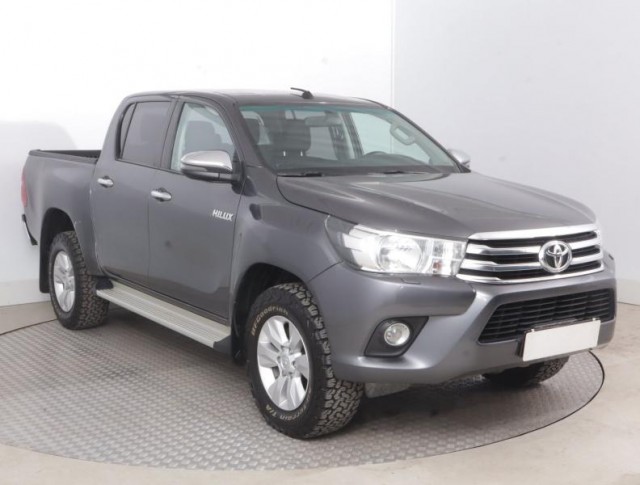 Toyota Hilux  2.4 D-4D Active