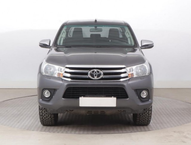 Toyota Hilux  2.4 D-4D Active