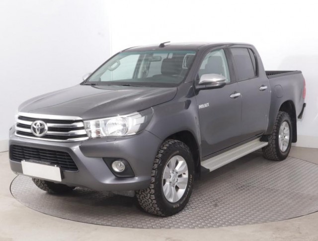 Toyota Hilux  2.4 D-4D Active