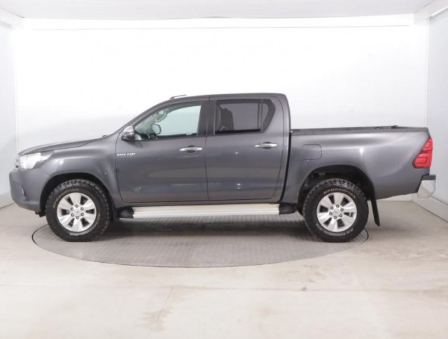 Toyota Hilux  2.4 D-4D Active