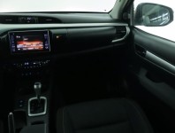 Toyota Hilux  2.4 D-4D Active