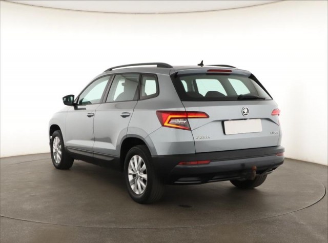 Škoda Karoq  1.0 TSI Ambition