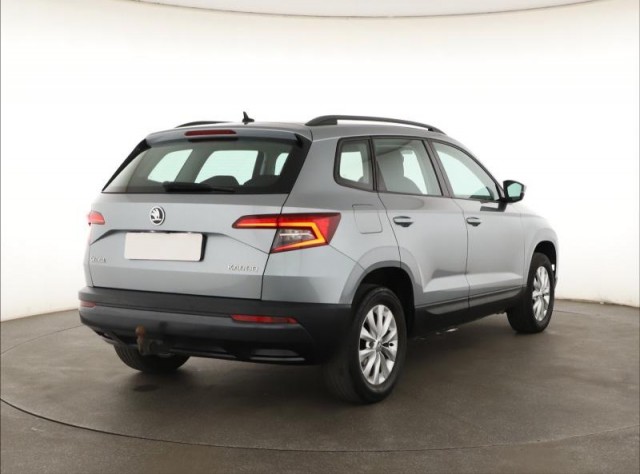 Škoda Karoq  1.0 TSI Ambition