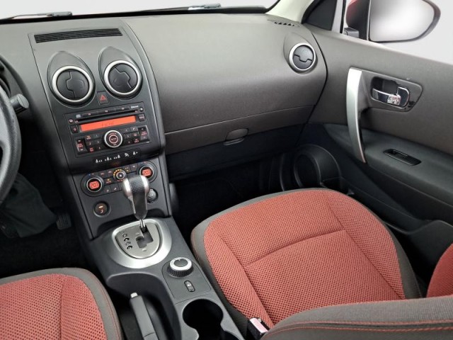 Nissan Qashqai  2.0 