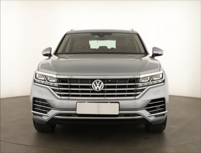 Volkswagen Touareg  3.0 TDI 
