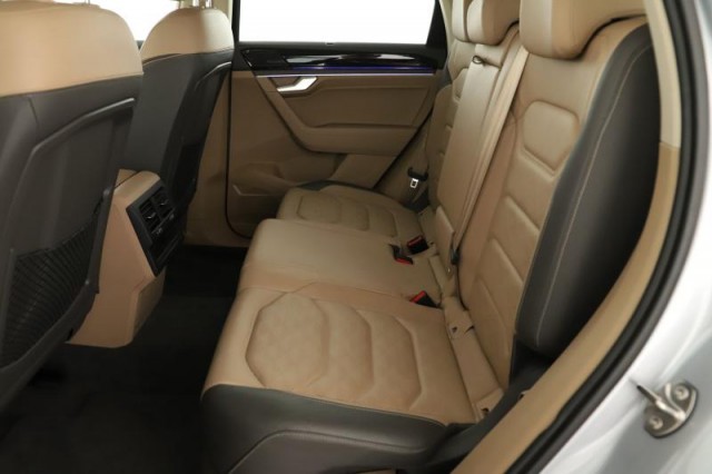Volkswagen Touareg  3.0 TDI 
