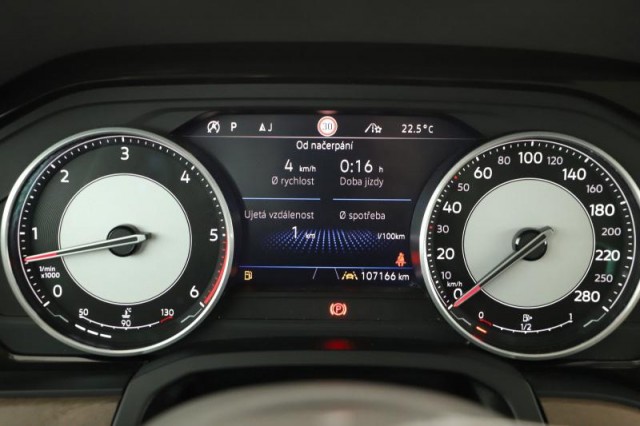 Volkswagen Touareg  3.0 TDI 