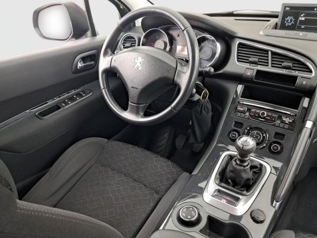 Peugeot 3008  1.6 HDi 