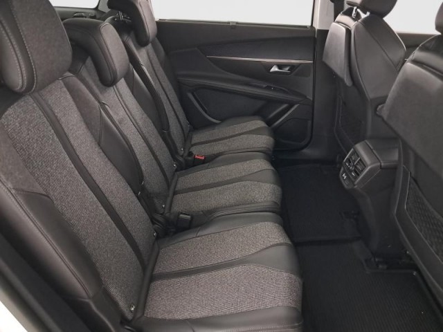 Peugeot 5008  PureTech 130 