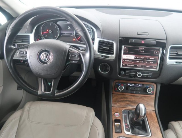 Volkswagen Touareg  3.0 TDI 