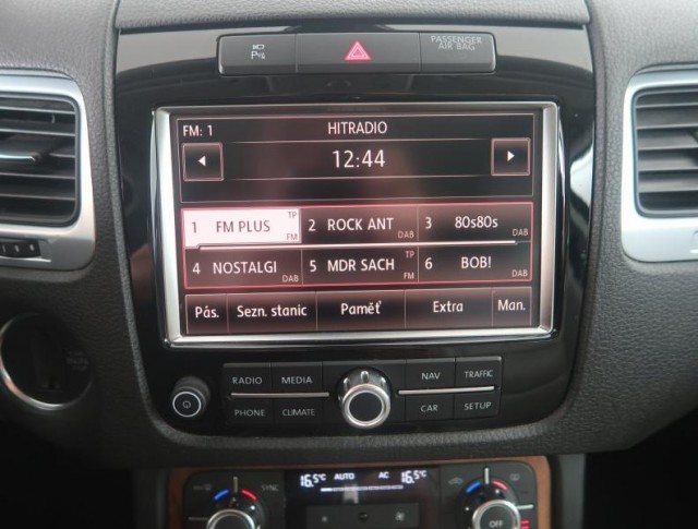 Volkswagen Touareg  3.0 TDI 