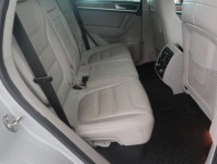 Volkswagen Touareg  3.0 TDI 