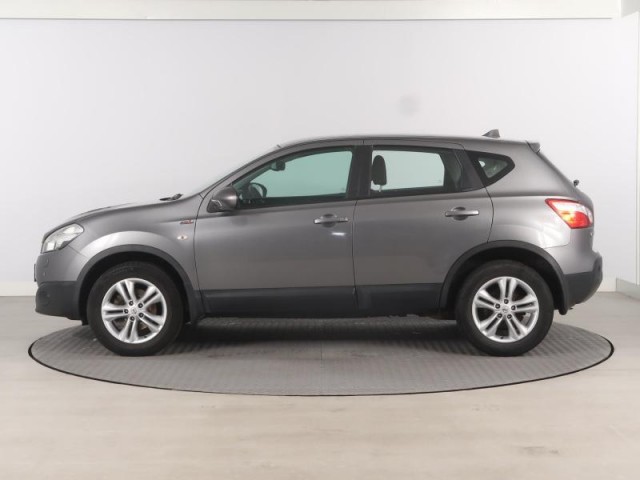 Nissan Qashqai  1.6 