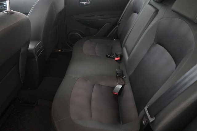 Nissan Qashqai  1.6 