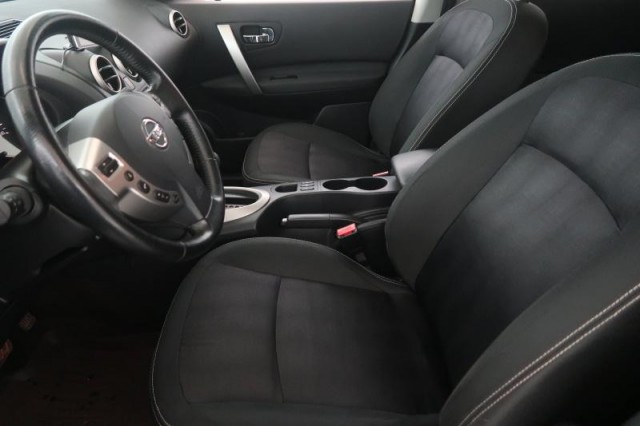 Nissan Qashqai  1.6 