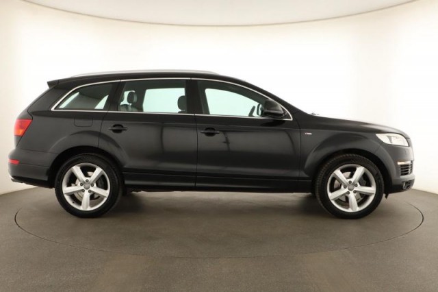 Audi Q7  3.0 TDI S-Line