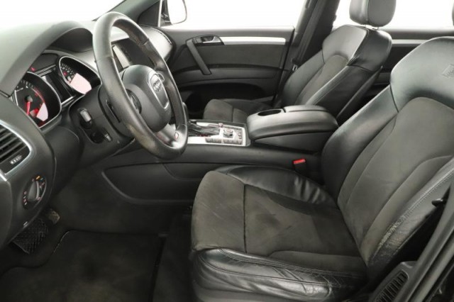 Audi Q7  3.0 TDI S-Line