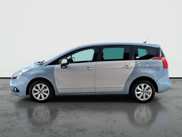 Peugeot 5008  1.6 HDi 