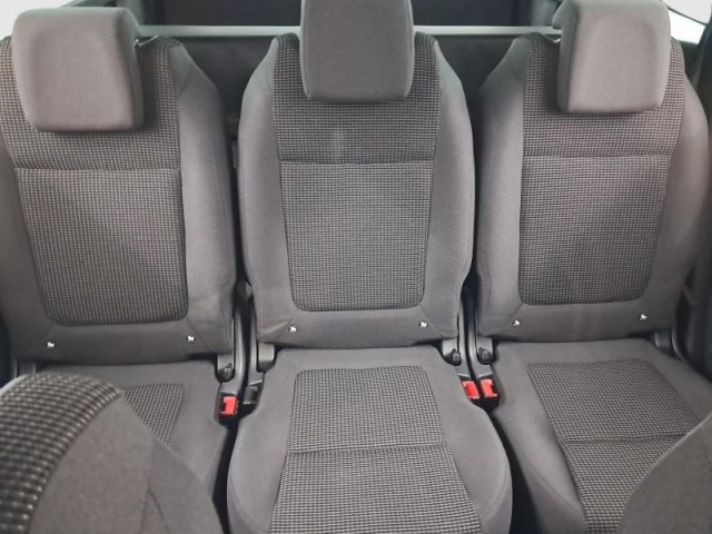 Peugeot 5008  1.6 HDi 