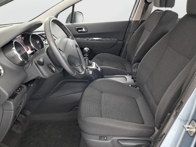 Peugeot 5008  1.6 HDi 