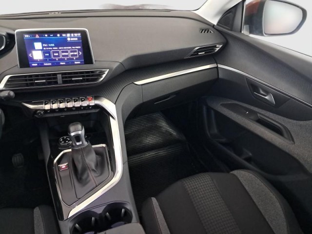 Peugeot 3008  1.2 PureTech 