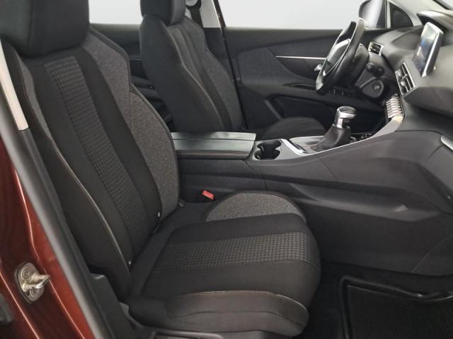 Peugeot 3008  1.2 PureTech 
