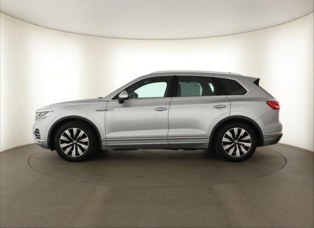 Volkswagen Touareg  3.0 TDI 