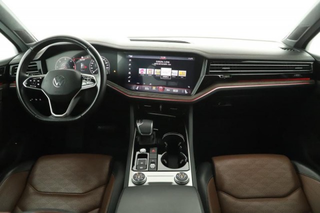 Volkswagen Touareg  3.0 TDI 