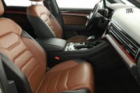 Volkswagen Touareg  3.0 TDI 