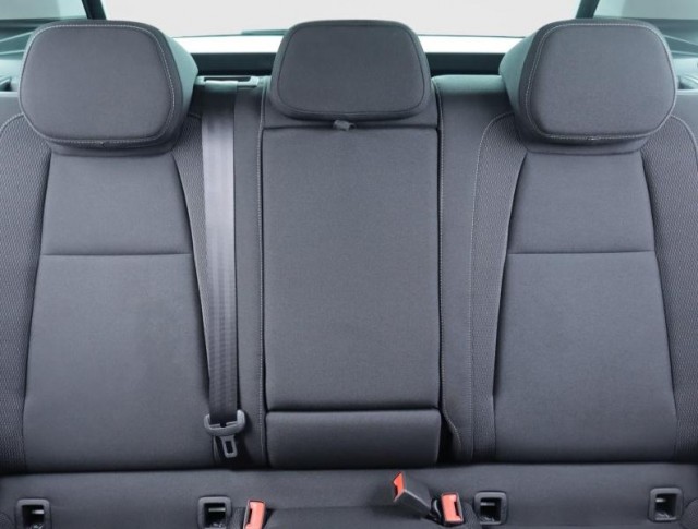 Škoda Karoq  1.5 TSI Fresh