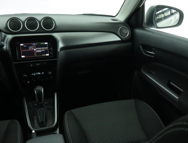 Suzuki Vitara  1.0 BoosterJet 