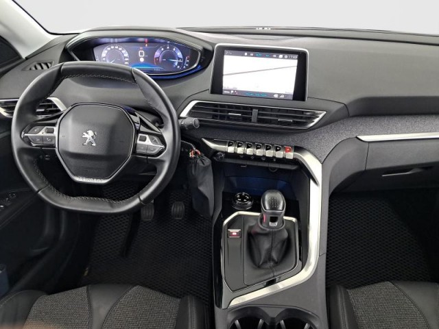 Peugeot 3008  1.2 PureTech 