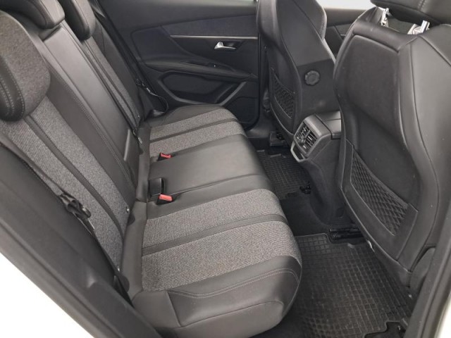 Peugeot 3008  1.2 PureTech 