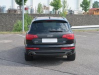 Audi Q7  3.0 TDI S-Line