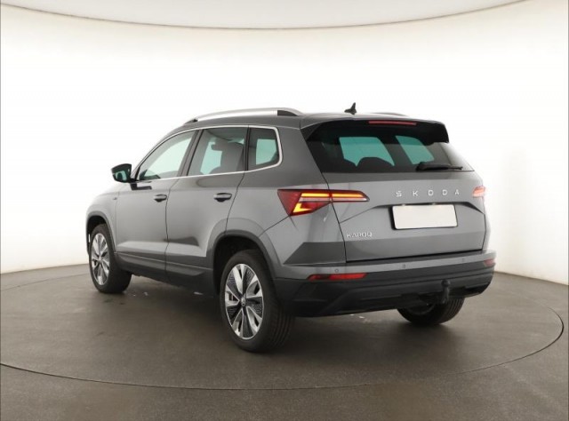 Škoda Karoq  1.5 TSI Drive