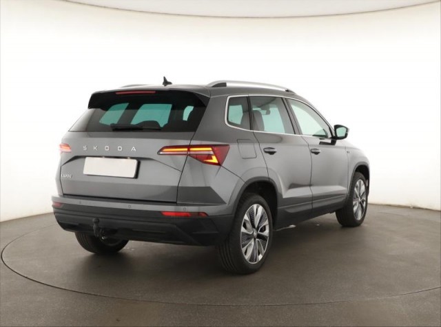 Škoda Karoq  1.5 TSI Drive
