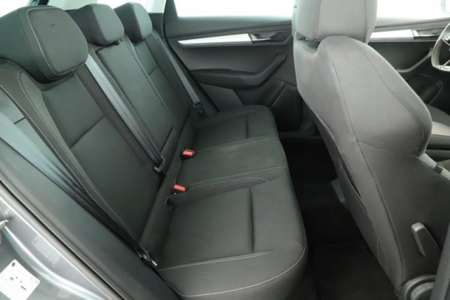 Škoda Karoq  1.5 TSI Drive