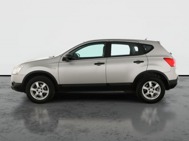 Nissan Qashqai  1.6 