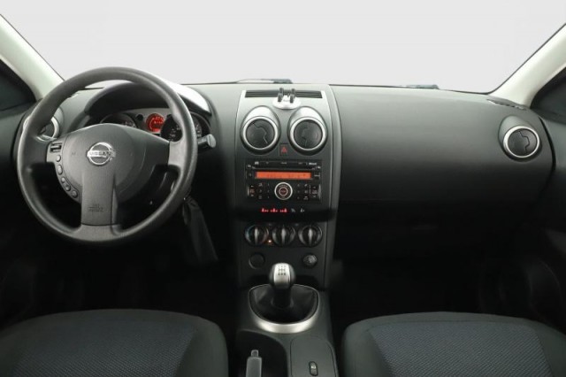 Nissan Qashqai  1.6 