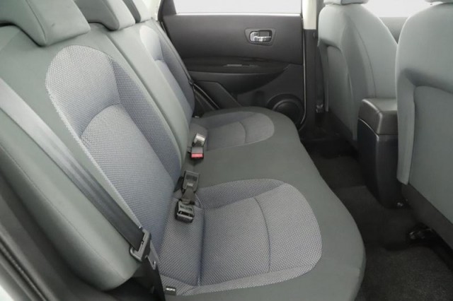 Nissan Qashqai  1.6 