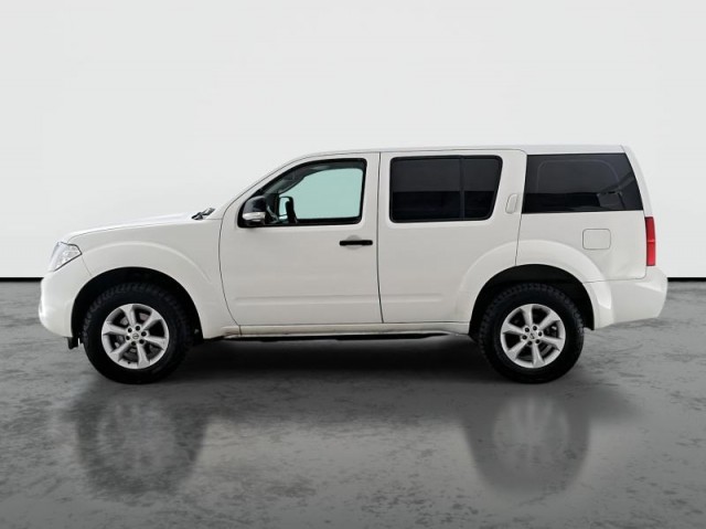 Nissan Pathfinder  2.5 dCi 