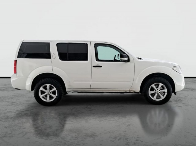 Nissan Pathfinder  2.5 dCi 